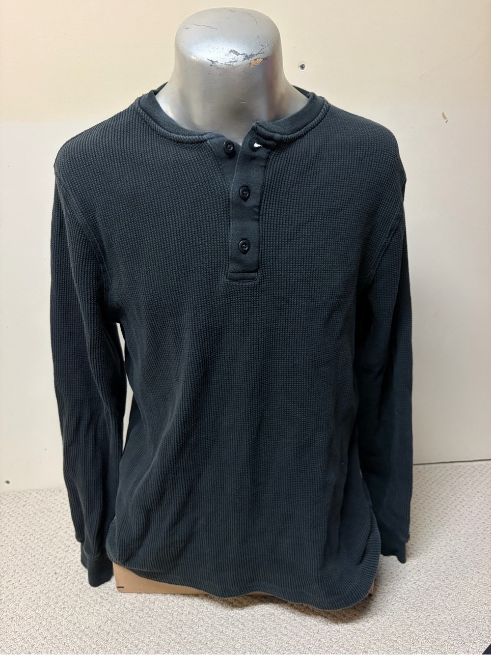 2/$30⚡️- SHIRT | Men’s Tilley waffle knit shirt size medium